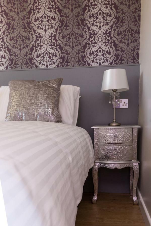 Bentleys Coast And Country B&B ลีมิงตัน ภายนอก รูปภาพ